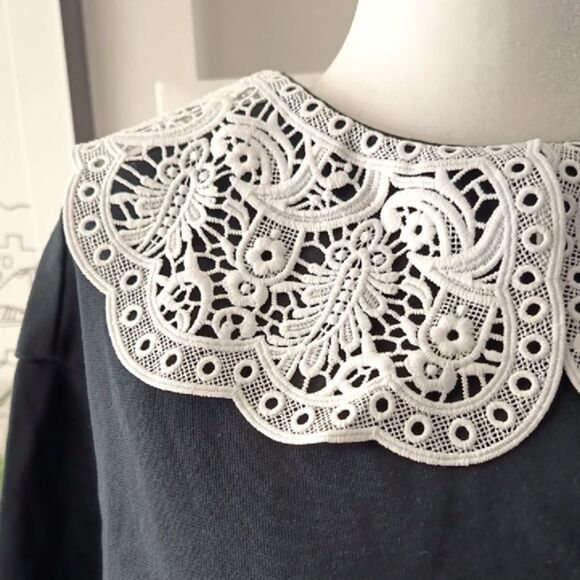 ⚫Black Sweater with Lace Collar - Picture 2 of 7